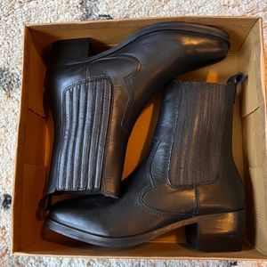 Urban Outfitters Boots